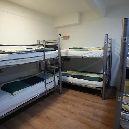 Center Hostel&guest House *