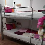 Center And Hostal *
