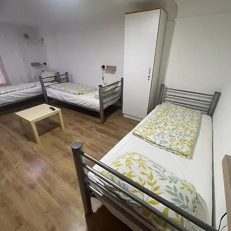 Hostel Center And Budapest