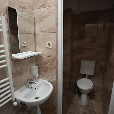 Center And * Будапешт